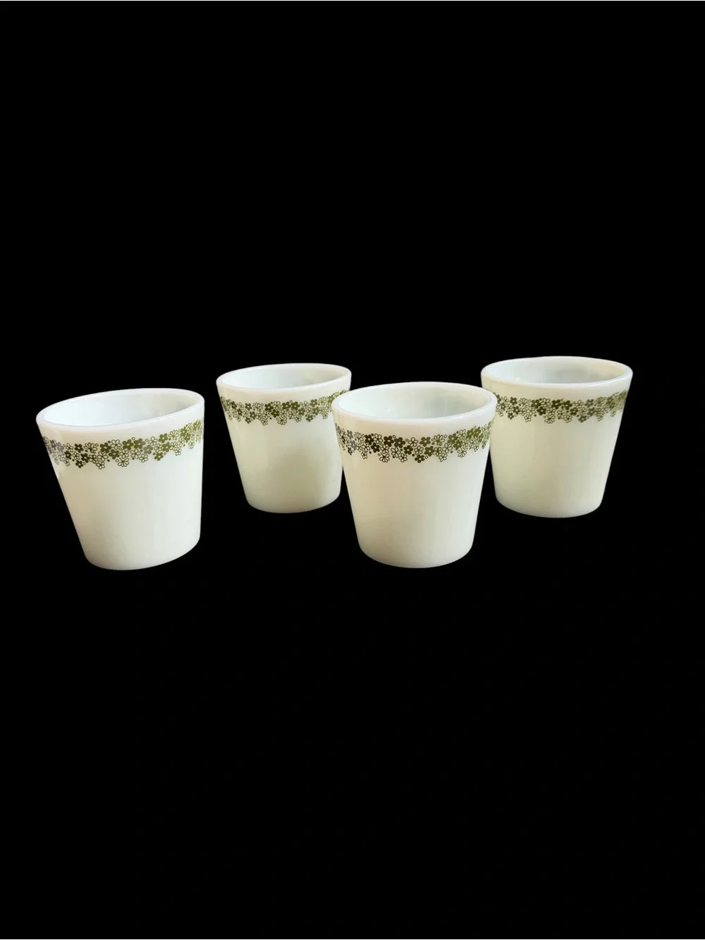 Lot of 4 1970s Pyrex “Crazy Daisy” 10oz D-Handle Milk Glass Coffee Mugs #1410